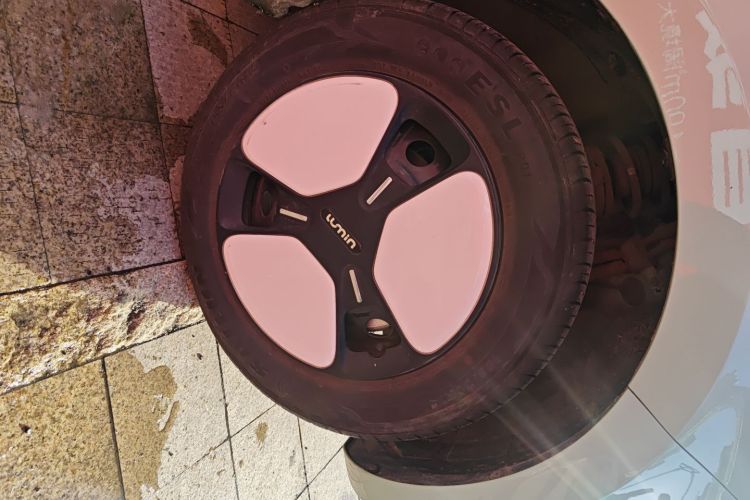 长安启源 长安Lumin 2023款 205km 香沁款车身外观10