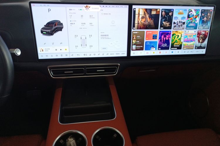 理想汽车 理想L9 2022款 Max中控内饰16