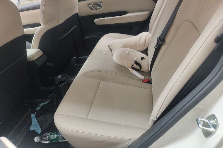 五菱汽车 五菱缤果PLUS 2024款 330km 五座版中控内饰7004