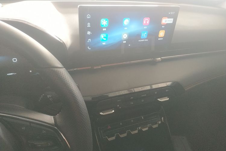 宝骏RS-3 2020款 1.5L 手动24小时在线豪华型中控内饰16