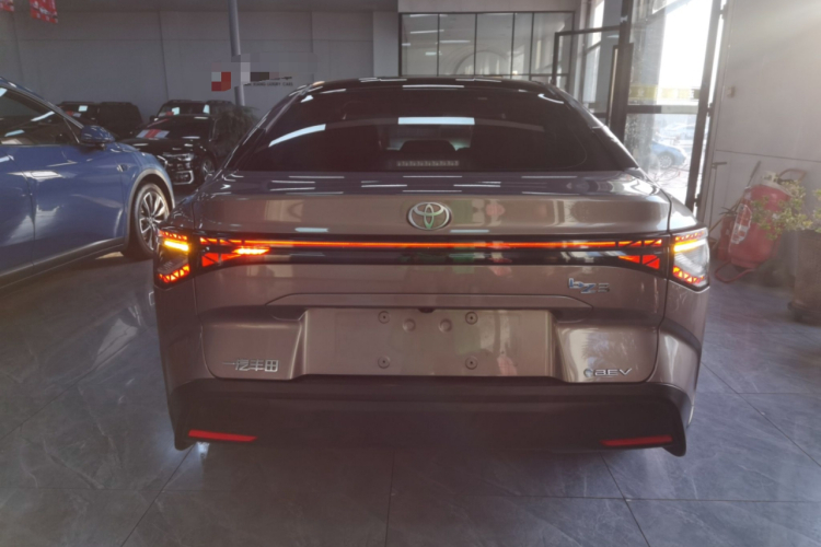 丰田bZ3 2023款 616km 长续航Premium车身外观6