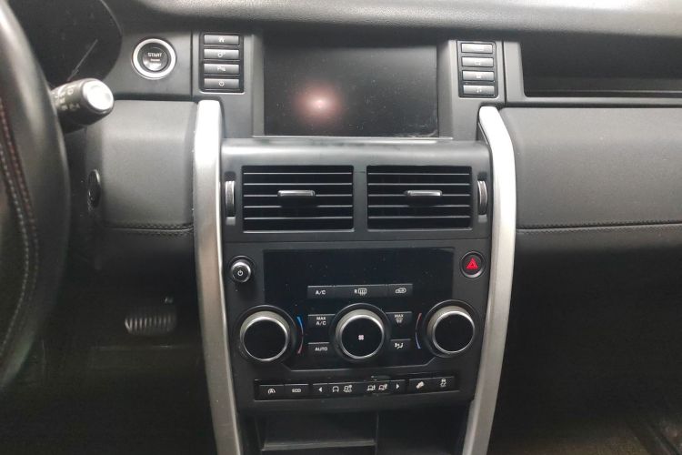 路虎 发现神行 2017款 2.0T PURE中控内饰16