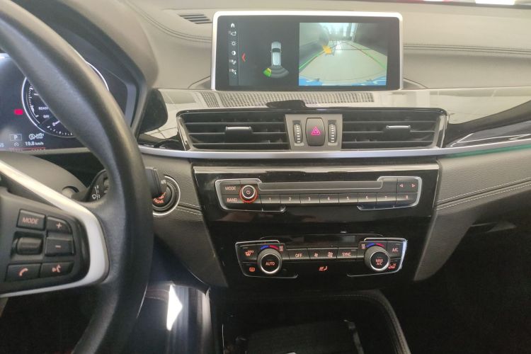 宝马X2(进口) 2019款 sDrive25i 领先型M越野套装 国VI局部细节16