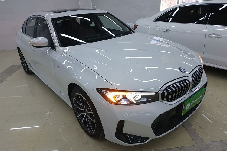 宝马3系 2023款 320Li M运动套装车身外观3
