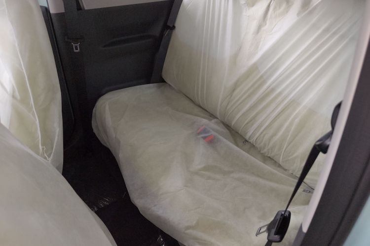 吉利银河 2024款 熊猫mini 200km 耐力熊中控内饰7004