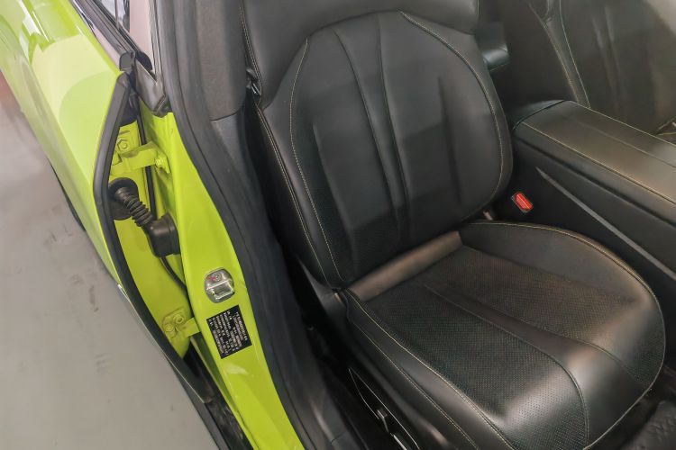 小鹏P7 2021款 670E鹏翼版局部细节41