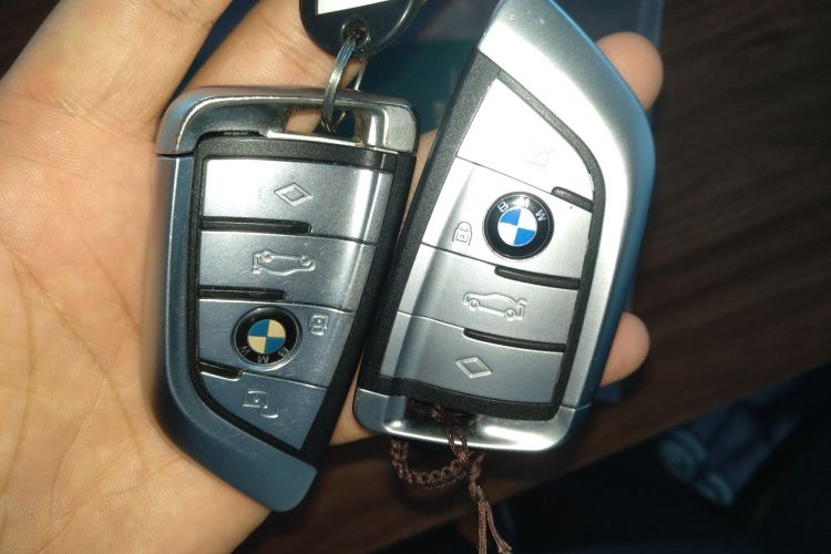 宝马3系 2021款 改款 320Li M运动套装中控内饰7001