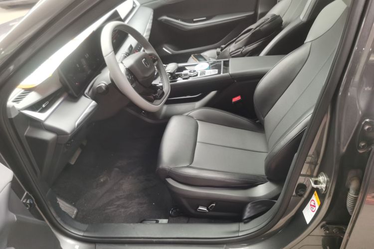 长安 锐程PLUS 2023款 1.5T DCT尊贵型中控内饰19