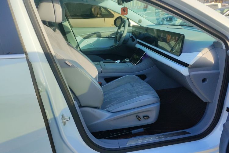 岚图汽车 岚图追光 2023款 四驱标准版局部细节41