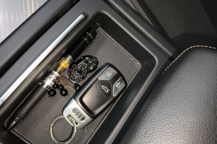 奥迪Q5L 2018款 40 TFSI 荣享时尚型 国V中控内饰11