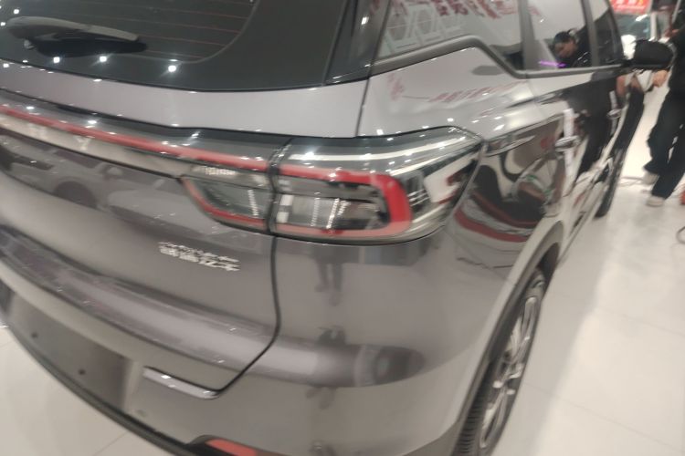 奇瑞 瑞虎7 PLUS 2023款 冠军版 1.5TCI CVT豪华型车身外观9