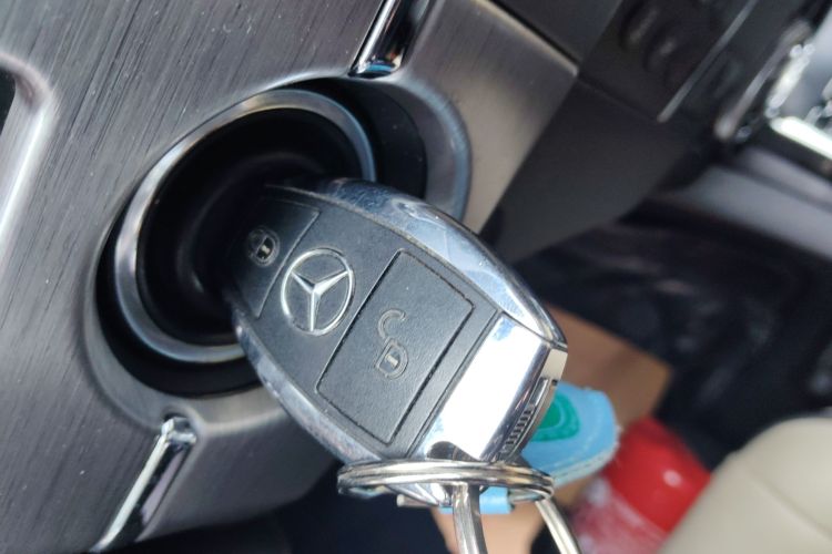 奔驰GLK级(进口) 2008款 GLK 300 4MATIC 豪华型中控内饰11