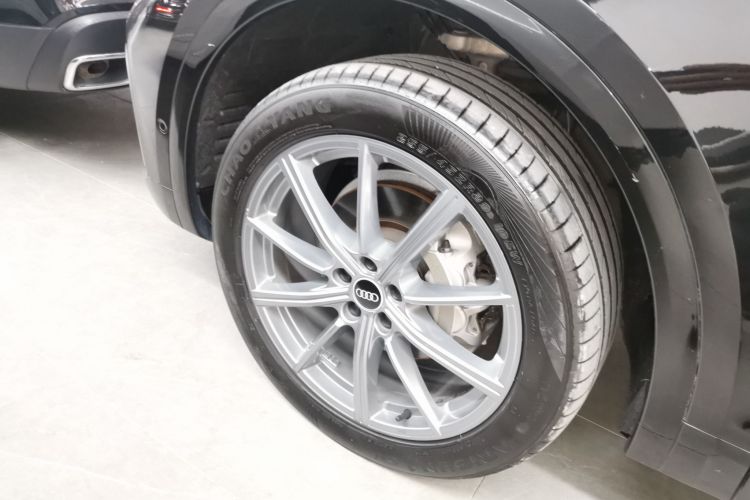 奥迪Q5L 2022款 改款 45T 豪华动感型车身外观6001