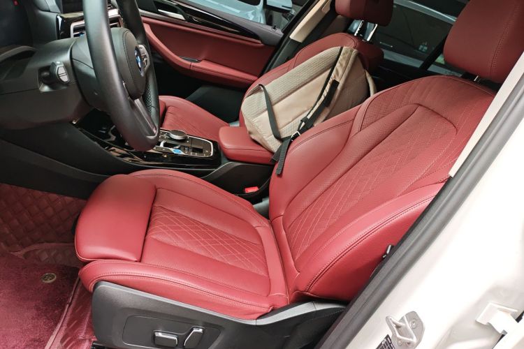 宝马iX3 2024款 领先型中控内饰19