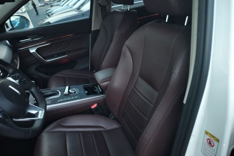 魏牌 VV5 2019款 升级款 2.0T 两驱超豪型 国V局部细节19