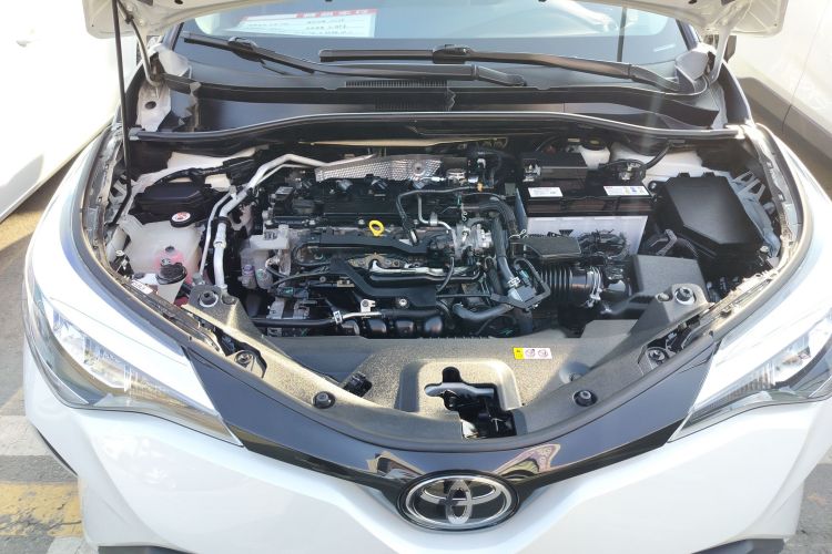 丰田C-HR 2022款 2.0L 舒适版局部细节24