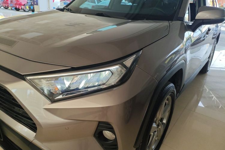 丰田 RAV4荣放 2022款 2.0L CVT两驱风尚Plus版局部细节36