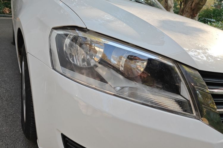 大众 朗逸 2017款 1.6L 自动风尚版车身外观8