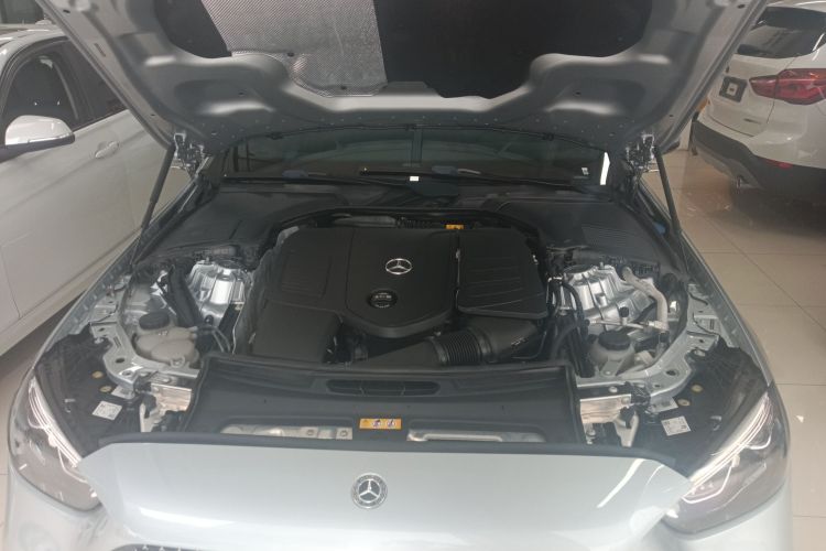 奔驰C级 2022款 C 200 L 运动版局部细节24