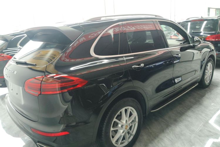 保时捷 2015款 Cayenne 3.0T车身外观6005
