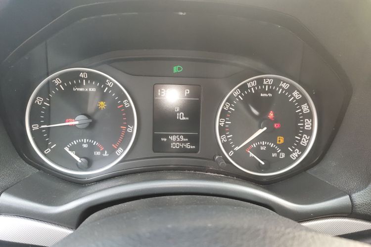 斯柯达 明锐 2015款 经典款 1.6L 自动逸杰版中控内饰14