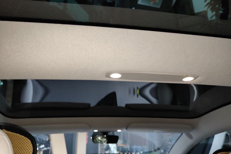 特斯拉 Model 3 2020款 改款 标准续航后驱升级版中控内饰22