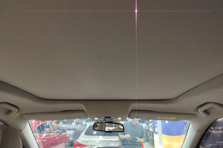 广汽传祺 传祺GS8 2017款 320T 两驱豪华智联版（七座）中控内饰22