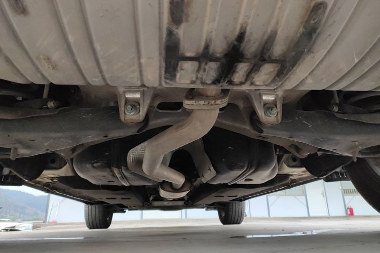 红旗HS5 2019款 2.0T 智联旗享版局部细节9008