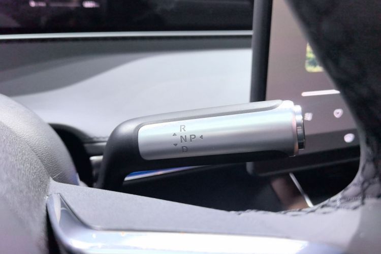 鸿蒙智行 享界S9 2025款 增程 Max+中控内饰18