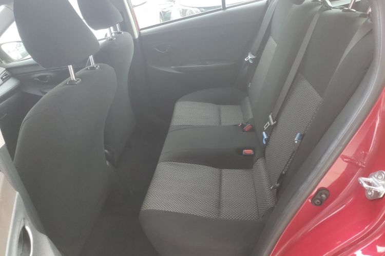 丰田 威驰 2014款 1.5L 手动智臻版中控内饰21