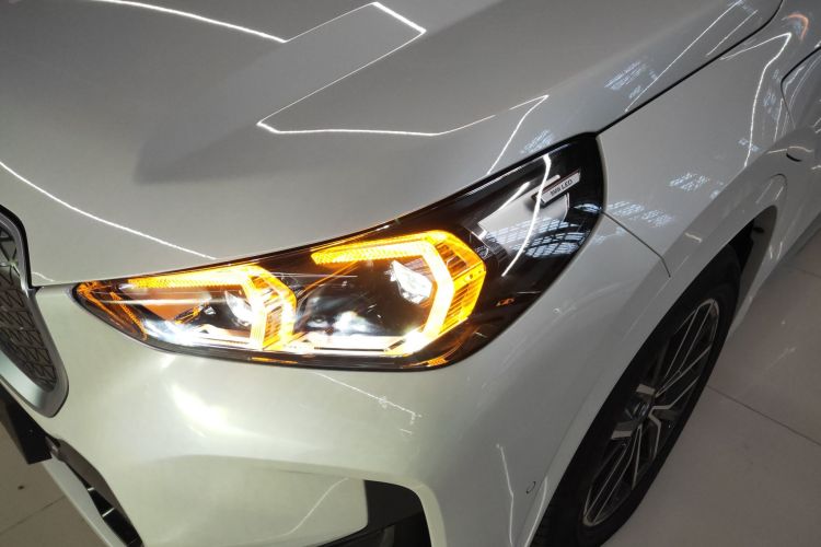 宝马iX1 2023款 eDrive25L M运动套装局部细节36