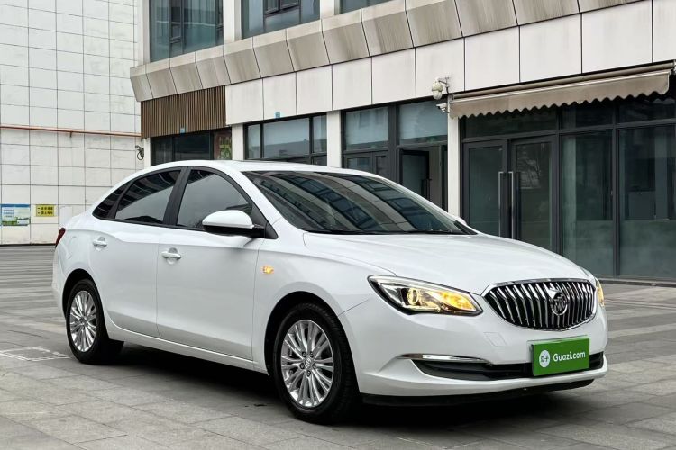 别克 英朗 2017款 15N 自动精英型车身外观3