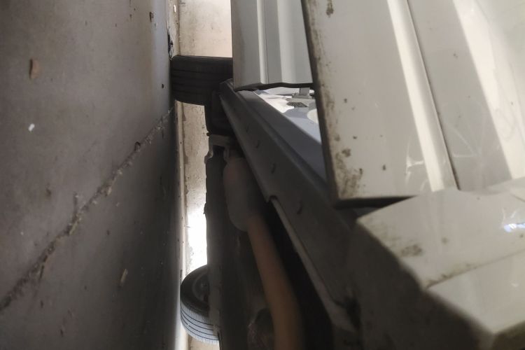 理想汽车 理想ONE 2020款 增程6座版局部细节9001