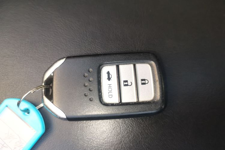 本田 凌派 2019款 180Turbo CVT豪华版 国VI中控内饰7001