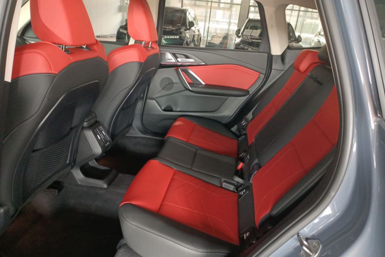 宝马X1 2023款 sDrive25Li X设计套装中控内饰7004