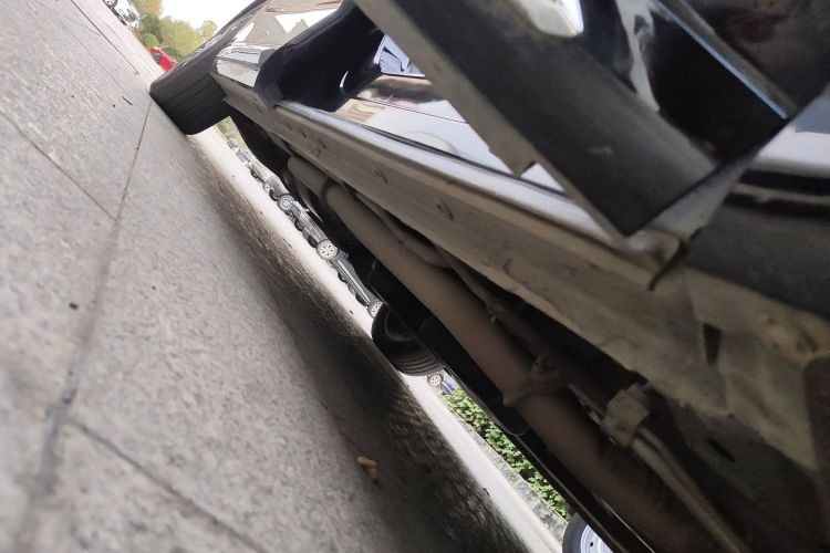 上汽大通MAXUS 大通G90 2022款 2.0T 星际七座版局部细节9001