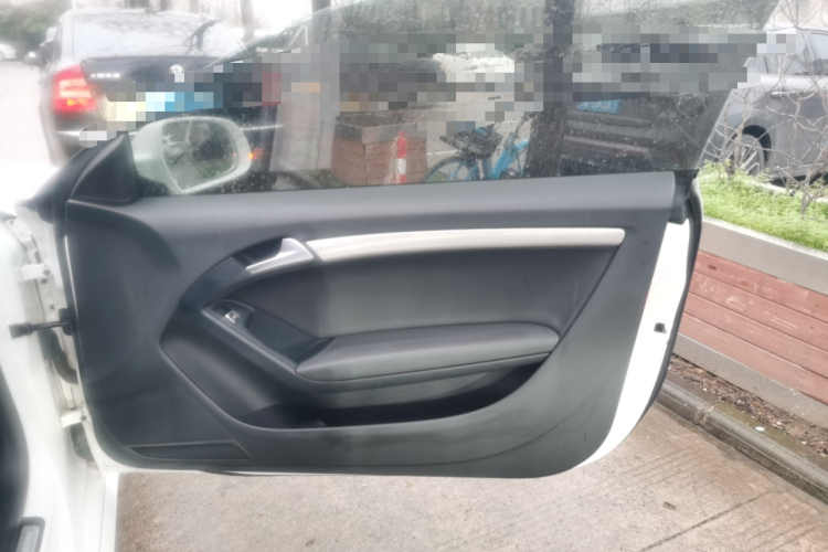 奥迪A5 2013款 Coupe 40 TFSI中控内饰7005