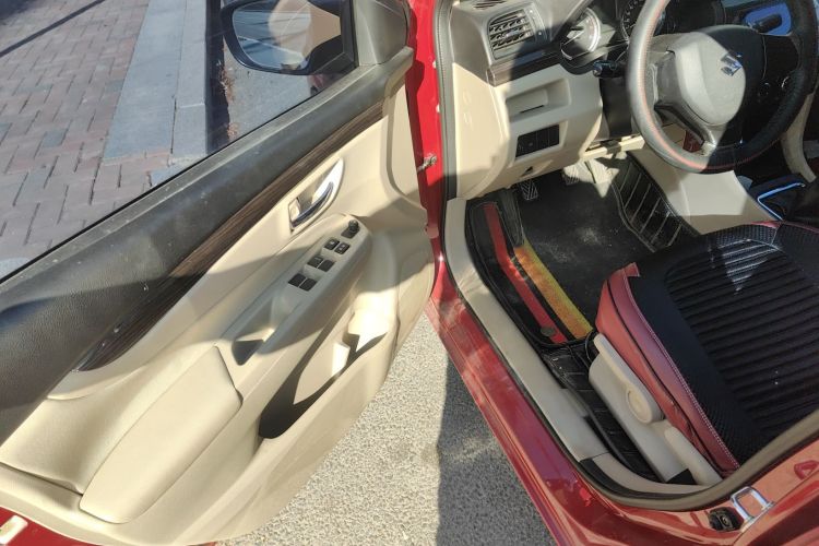 铃木 启悦 2015款 1.6L 手动舒享型中控内饰20