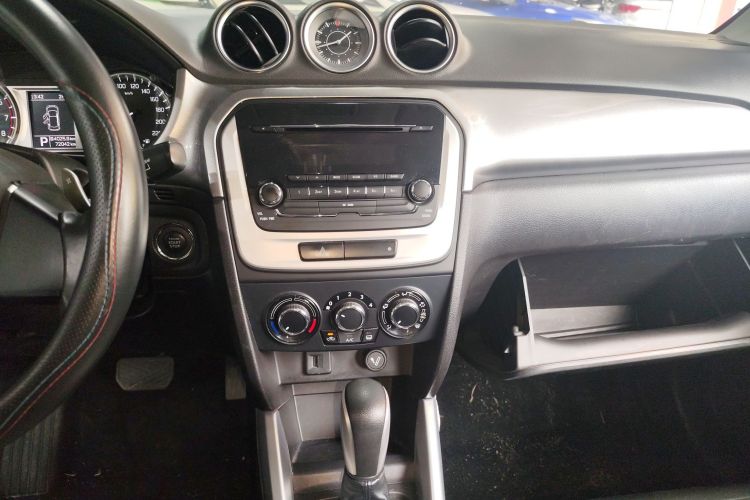 铃木 维特拉 2016款 1.4T 自动两驱精英型中控内饰16