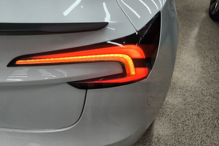 特斯拉 Model 3 2025款 后轮驱动版车身外观6001