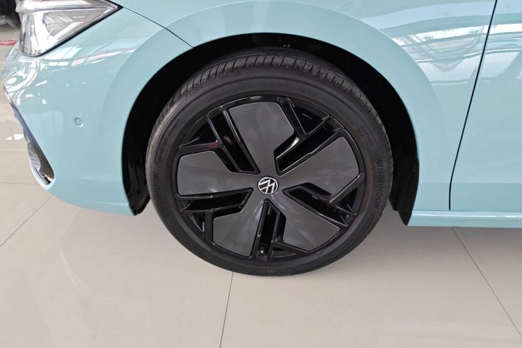 大众 帕萨特 2025款 Pro 380TSI 星空龙尊版车身外观6007