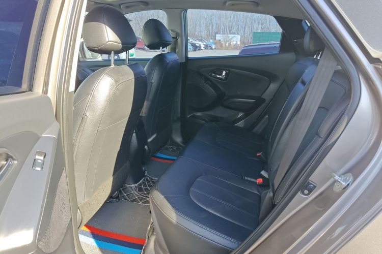 北京现代ix35 2013款 2.0L 自动两驱智能型GLS 国IV中控内饰7004