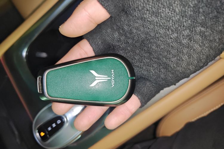 岚图汽车 岚图梦想家 2024款 PHEV 超长续航尊贵版中控内饰11