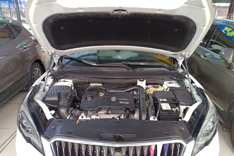 别克 昂科威 2017款 20T 两驱精英型机舱底盘24