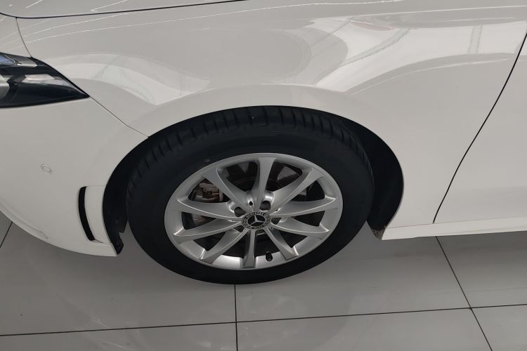 奔驰A级 2021款 A 200 L 运动轿车时尚型车身外观6007