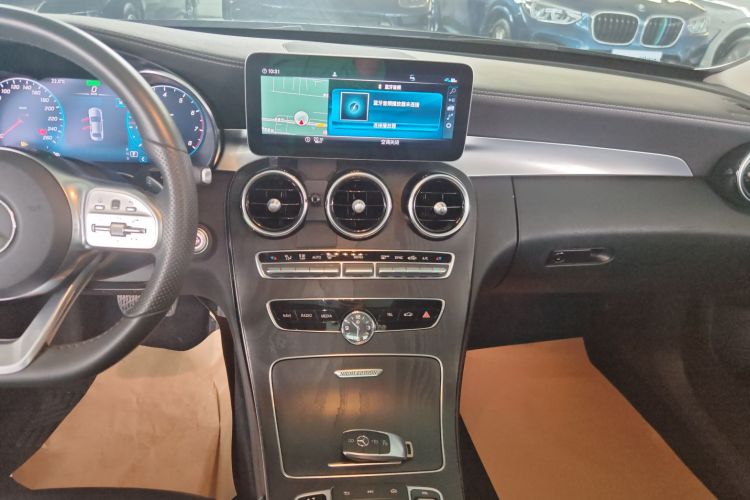 奔驰C级 2021款 C 260 L 运动星耀臻藏版中控内饰16