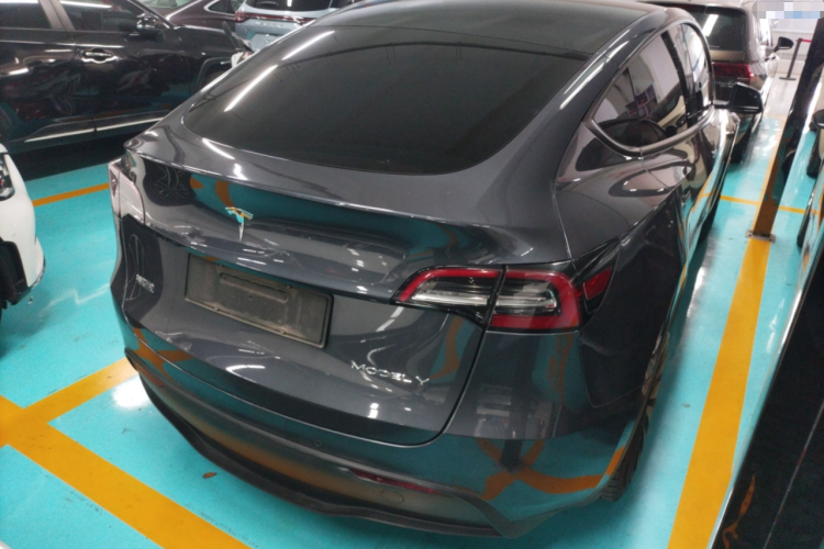特斯拉 Model Y 2022款 改款 后轮驱动版车身外观6005