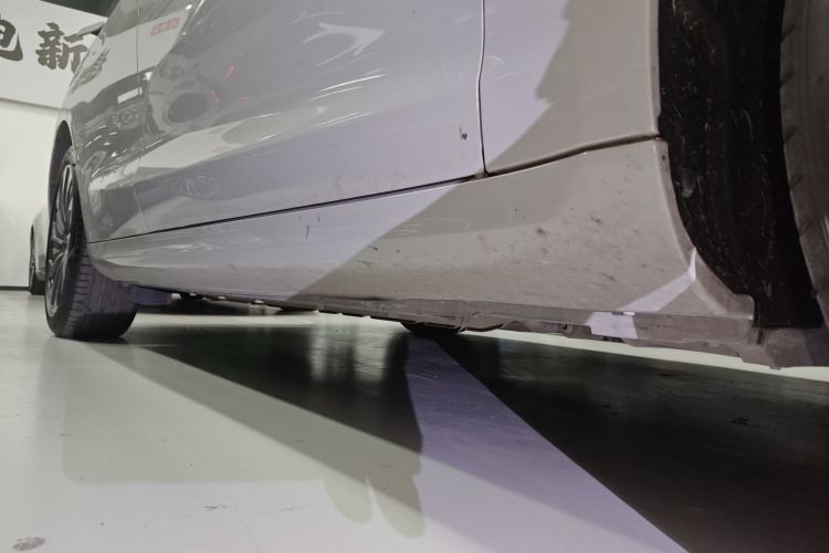 鸿蒙智行 问界M5 2022款 增程后驱标准版局部细节9001