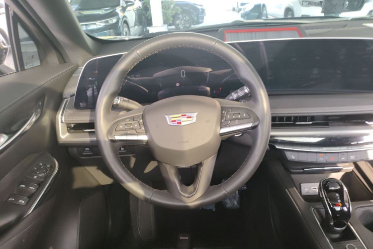 凯迪拉克XT4 2024款 28T 两驱豪华型中控内饰13