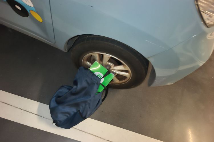 五菱汽车 宏光MINIEV 2021款 马卡龙时尚款 三元锂车身外观10